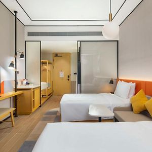 Twin Room High Floor